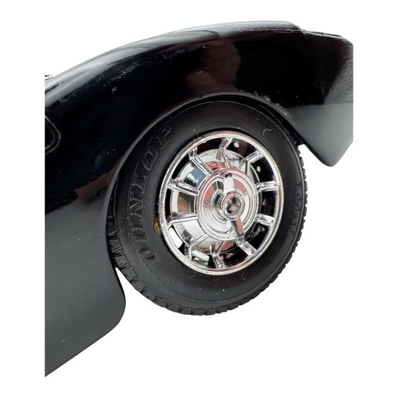 Majorette Chevrolet 1957 Diecast Model Car -‎ 1/18 Scale - Picture 15 of 16